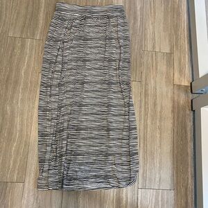 Ann Taylor Loft Black White  Striped Long Straight Maxi Pencil Skirt Petite Xs